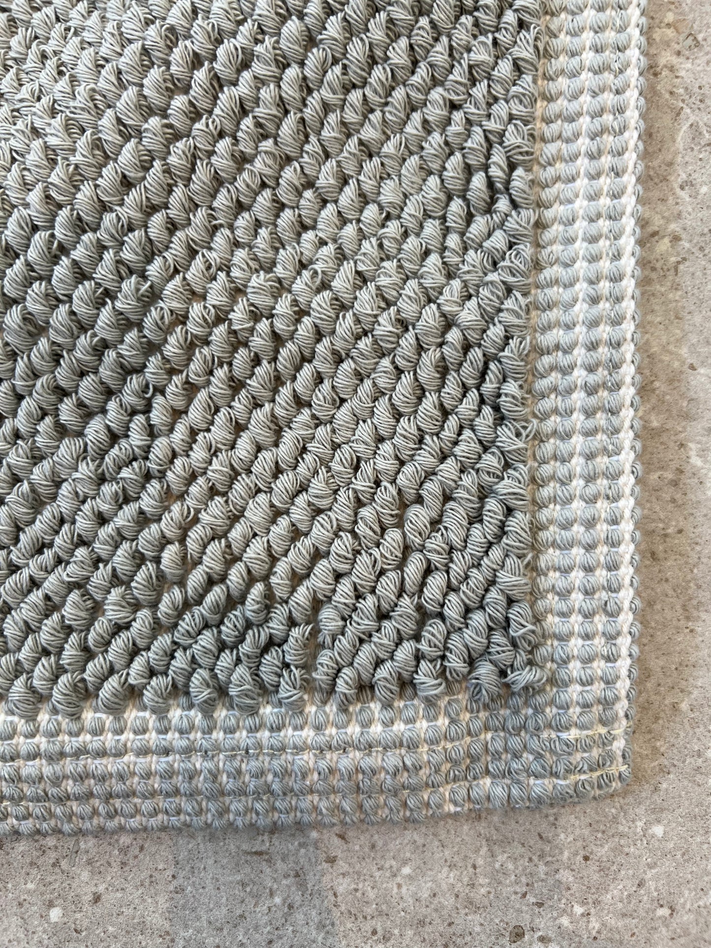 Badematte klassisch gewebt olive